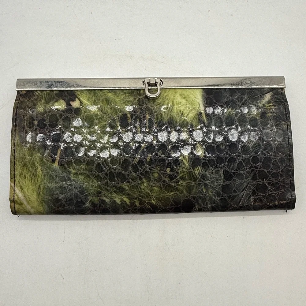Vtg Green Snakeskin‎ Print Faux Leather Frame Wallet Accordion Clasp Closure